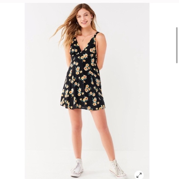 Urban Outfitters Evelyn Empire Waist Mini Dress - Picture 3 of 9